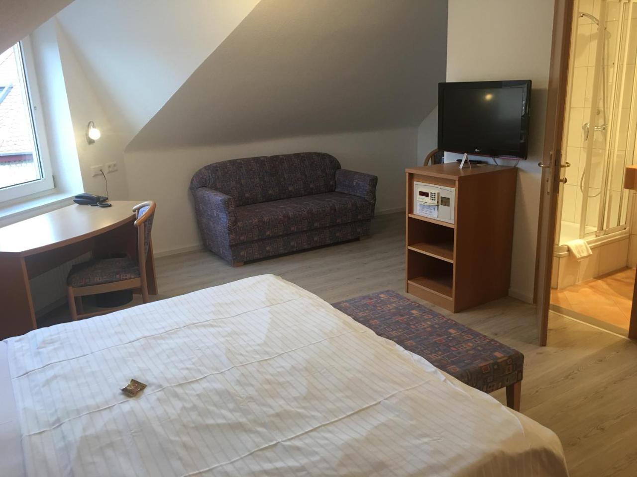 Hotel Barbarossa Karlsruhe Kültér fotó