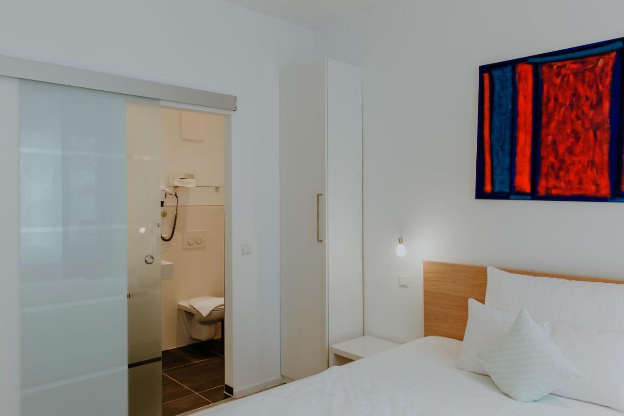 Hotel Barbarossa Karlsruhe Kültér fotó